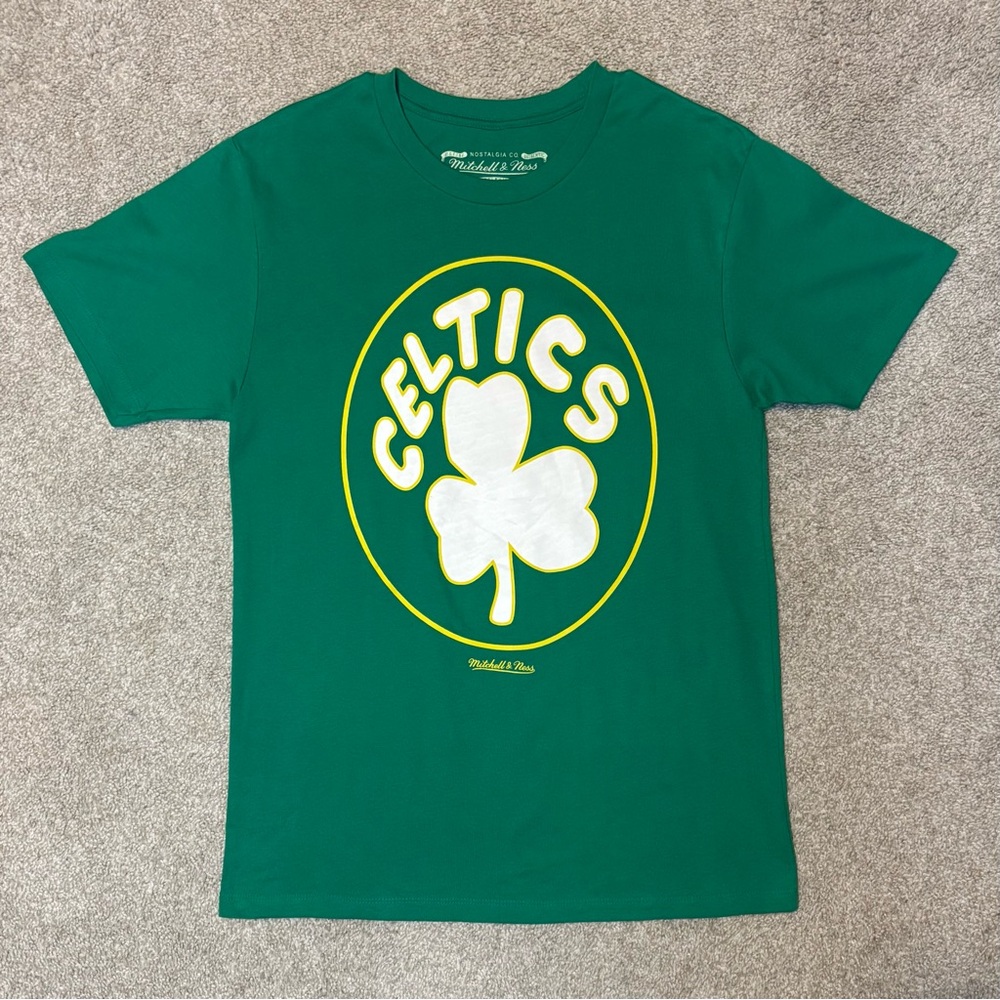 Mitchell & Ness Boston Celtics Clover Logo T-Shirt Green Size Small
